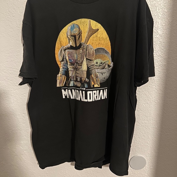 Star Wars Mandalorian Tee Shirt Mens Size 2XL Short Sleeve Black Pullover Top - Picture 2 of 4
